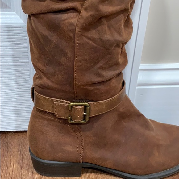 🌺Brown Boots🌺 - Picture 5 of 7